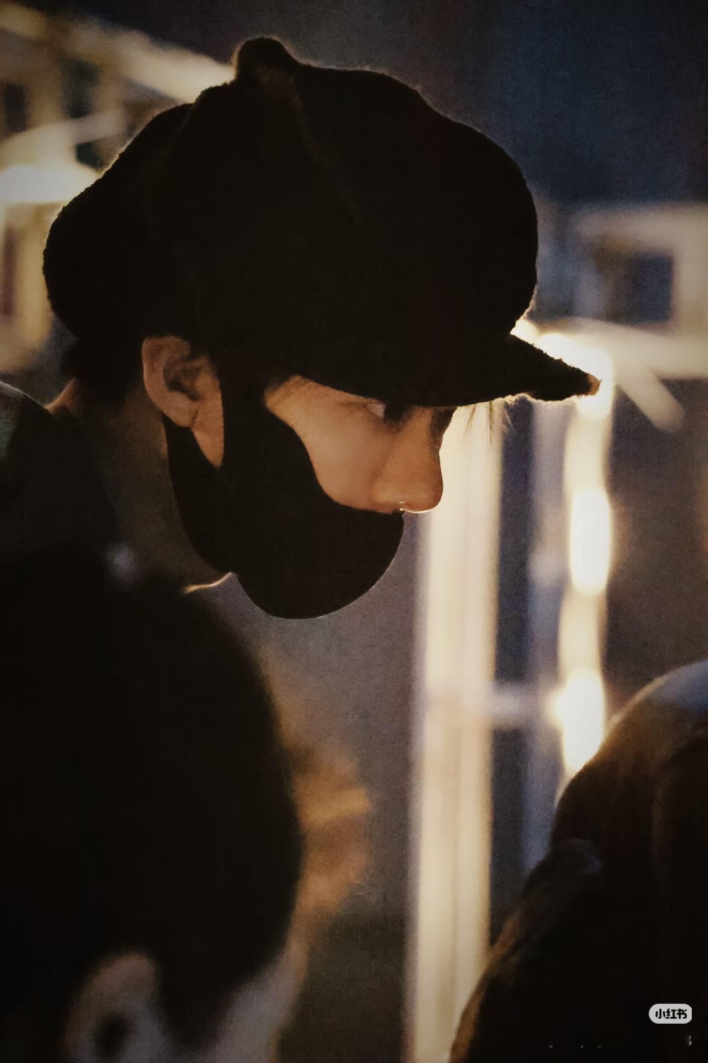 总有人盯着美颜不放，却忘了刘宇宁的舞台靠唱功撑，角色靠演技立。宁远舟的气场、舞台