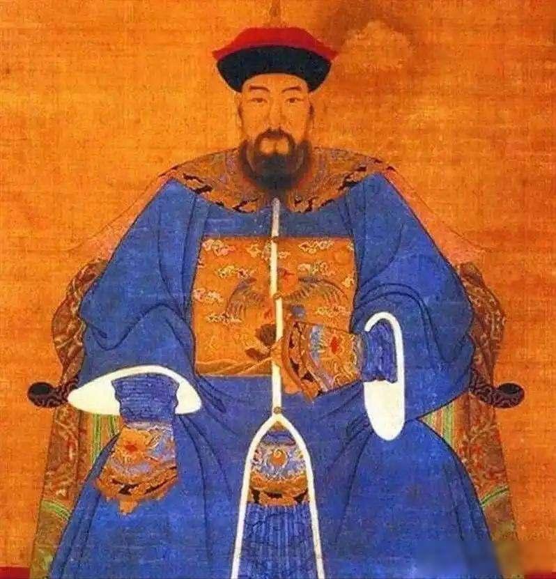 40万大军围昆明，围了整整9个月，愣是打不下来。一个60岁的老头带着5000宁夏