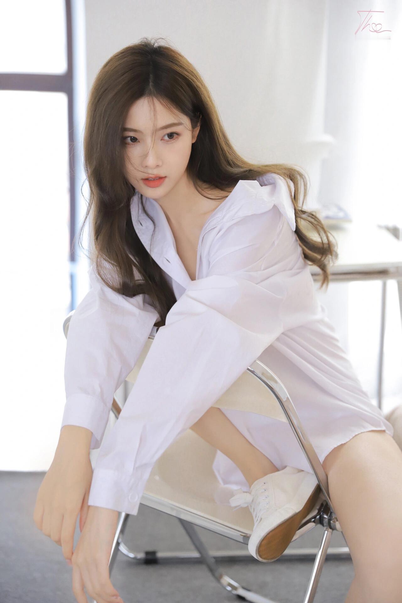 冰肌玉骨纯情学妹写真（9.8分）