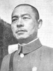 1933年，一士兵打仗扛个大箱子，一路上不撒手，张自忠好奇问到：“你扛得什么？”