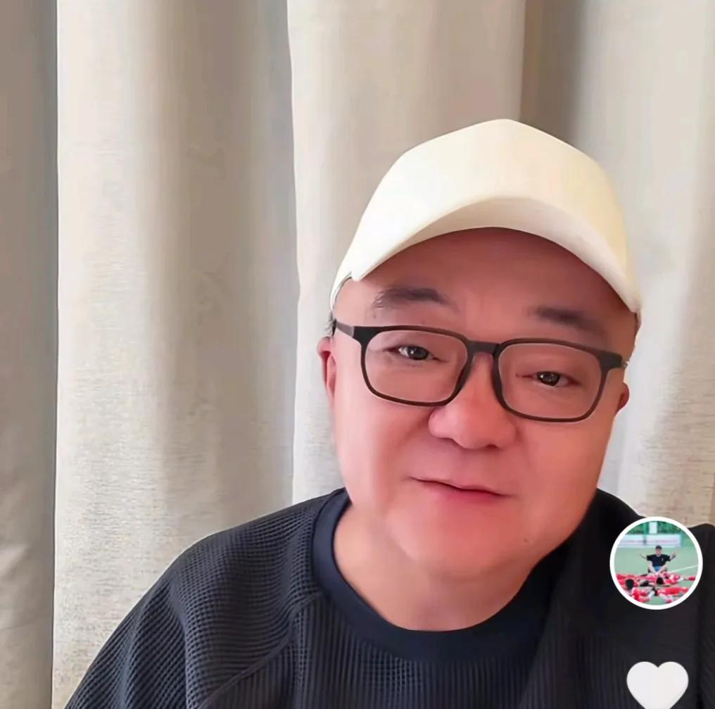 媒体人董路认为中国足球踢不了传控并给出了自己的理由。董路近期在直播时斩钉截铁地