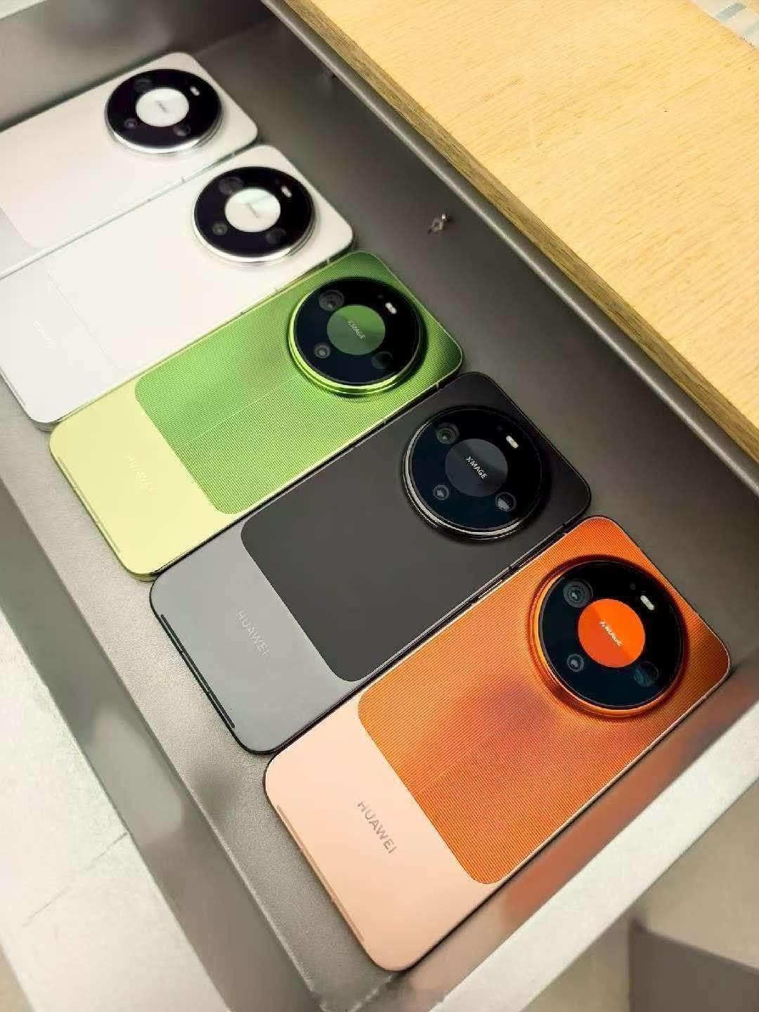 网传华为Mate90系列10.1号开售华为mate90这真机全配色图都出来了[
