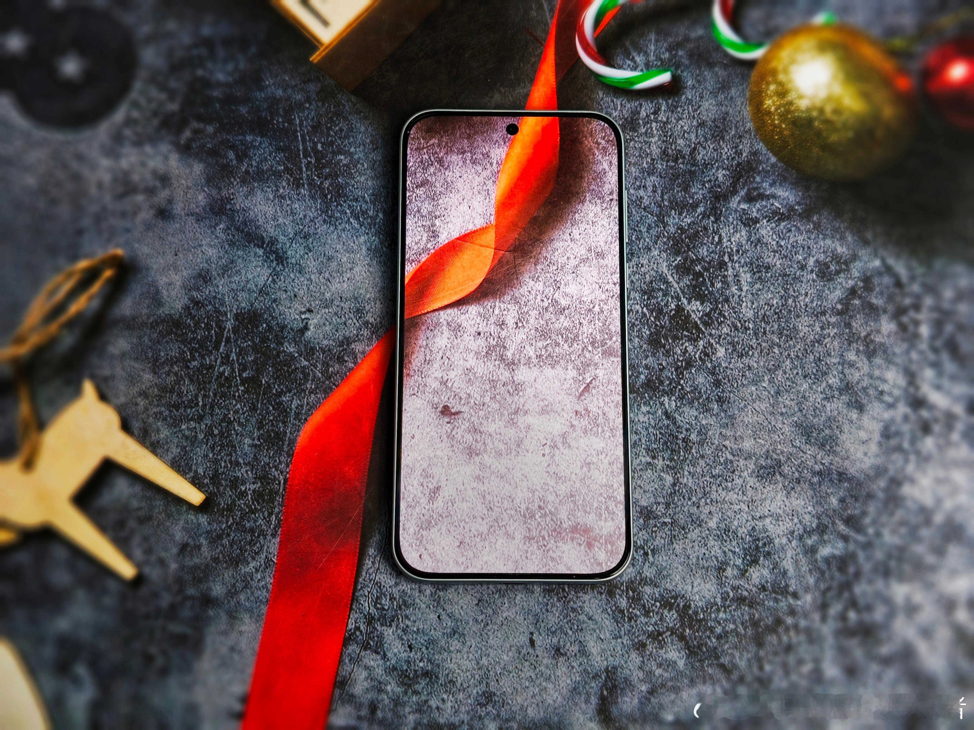 存储芯片涨价千元手机减产不只是千元机，旗舰手机以下的产品都会受内存涨价的影响，本