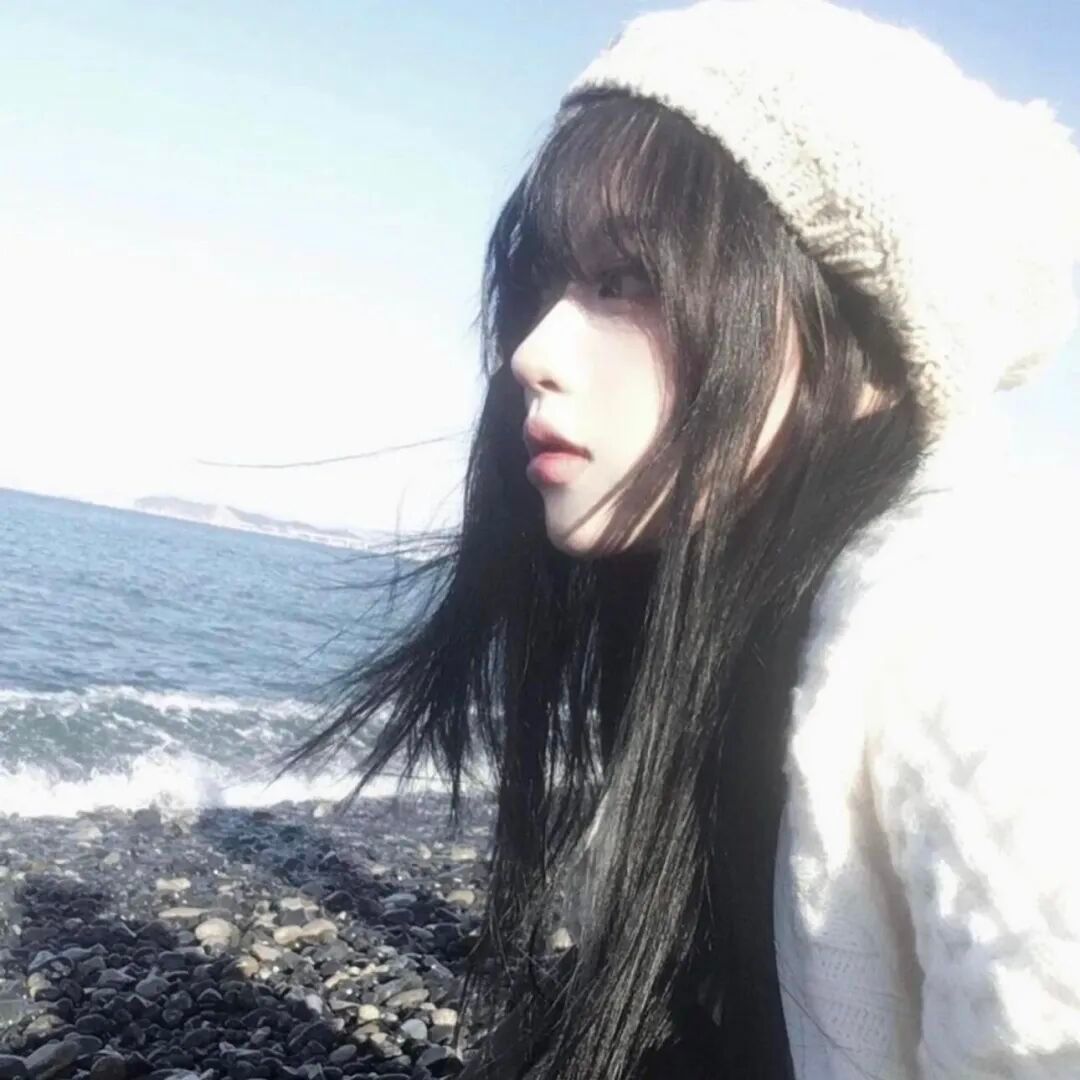 𝙒𝙚𝘾𝙝𝙖𝙩头像套图｜无水印分享|女生头像|朋友圈背景图|