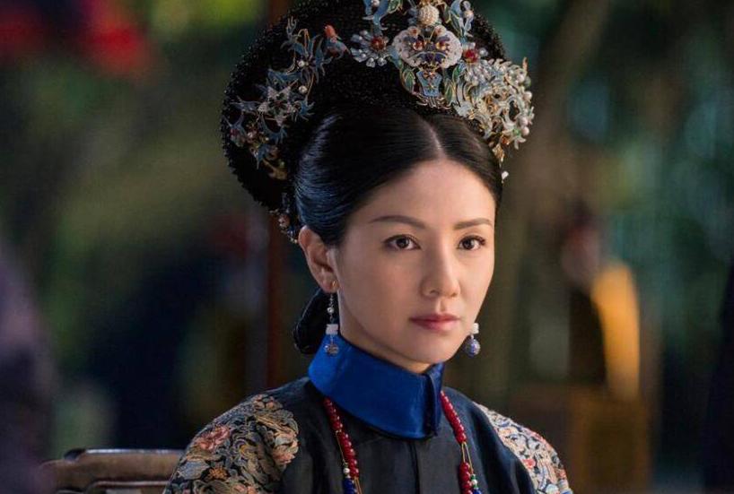 乾隆后宫，美人如云。但有一个女人，从奴才身份起步，用十余年生下四个皇子，其中一个