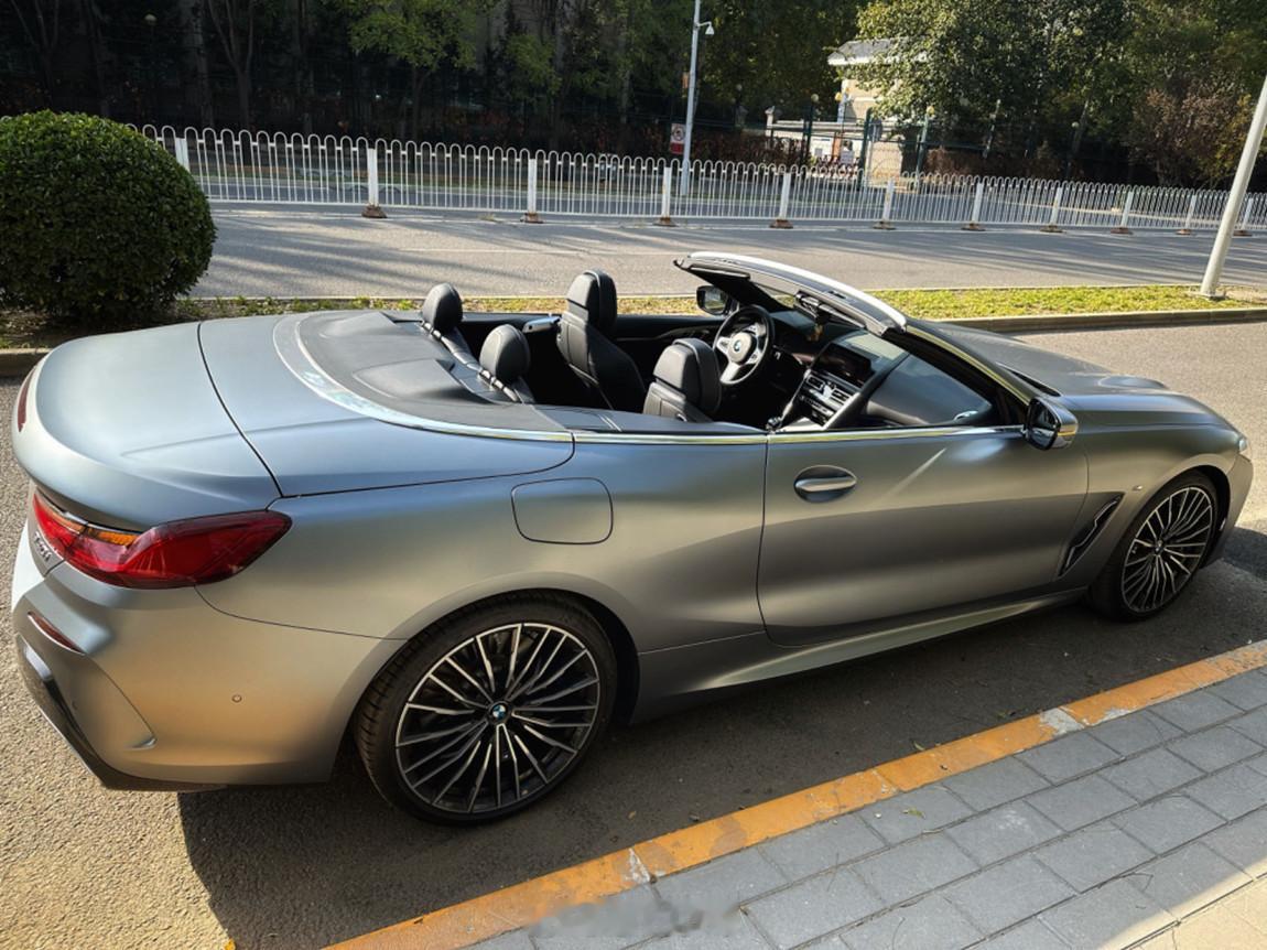 宝马840i敞篷轿跑版车辆于2019年09月份生产，2019年11月份上牌目