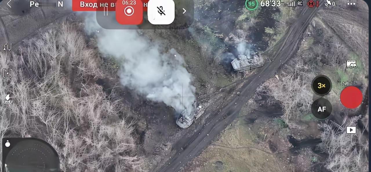 ​俄军在红军城的拦截战斗中遇到了重大的失败。在对乌克兰军队补给线的袭击中，俄军进