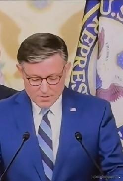 最新消息美国又玩什么招东方大国刚刚答应采购1200万吨美国大豆。作为