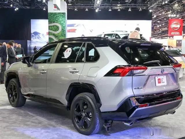 荣放汽车是由一汽丰田合资生产的，是和小日本子一起干的。小日本子最近反华很厉害，