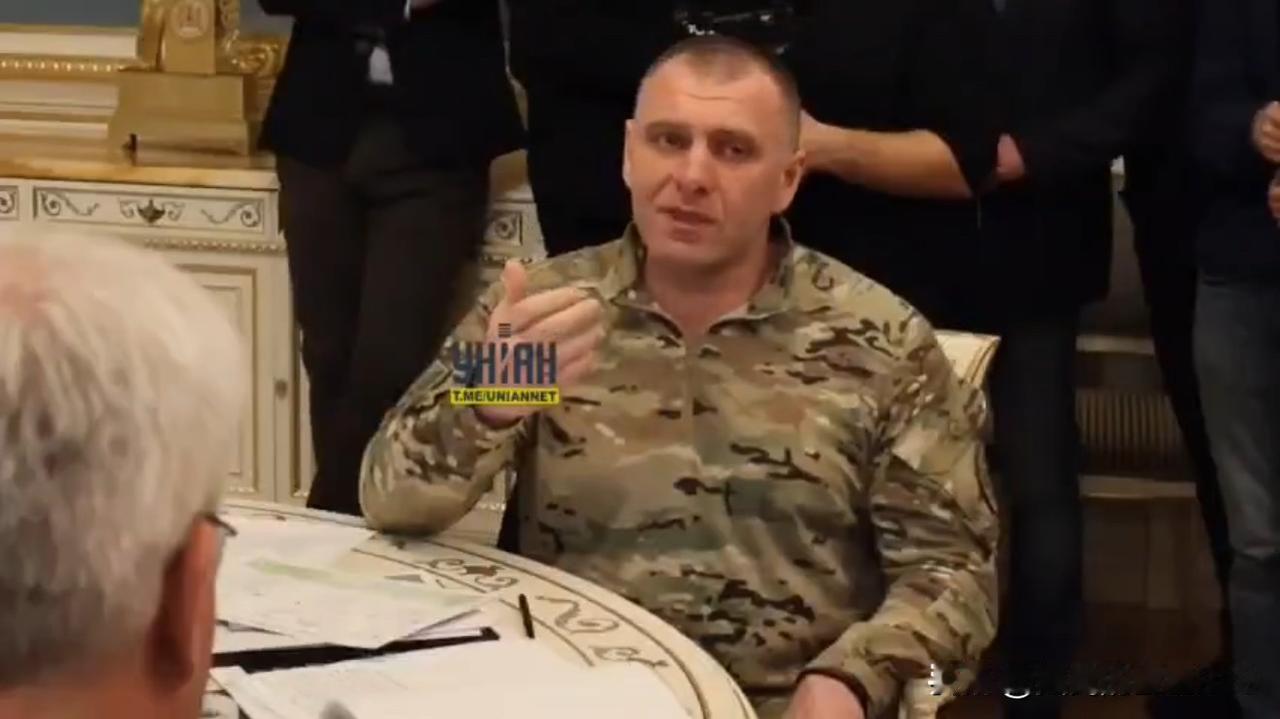 大捷！俄罗斯“榛树”中程弹道导弹，“铠甲"防空系统被乌克兰安全局相继摧毁——乌克