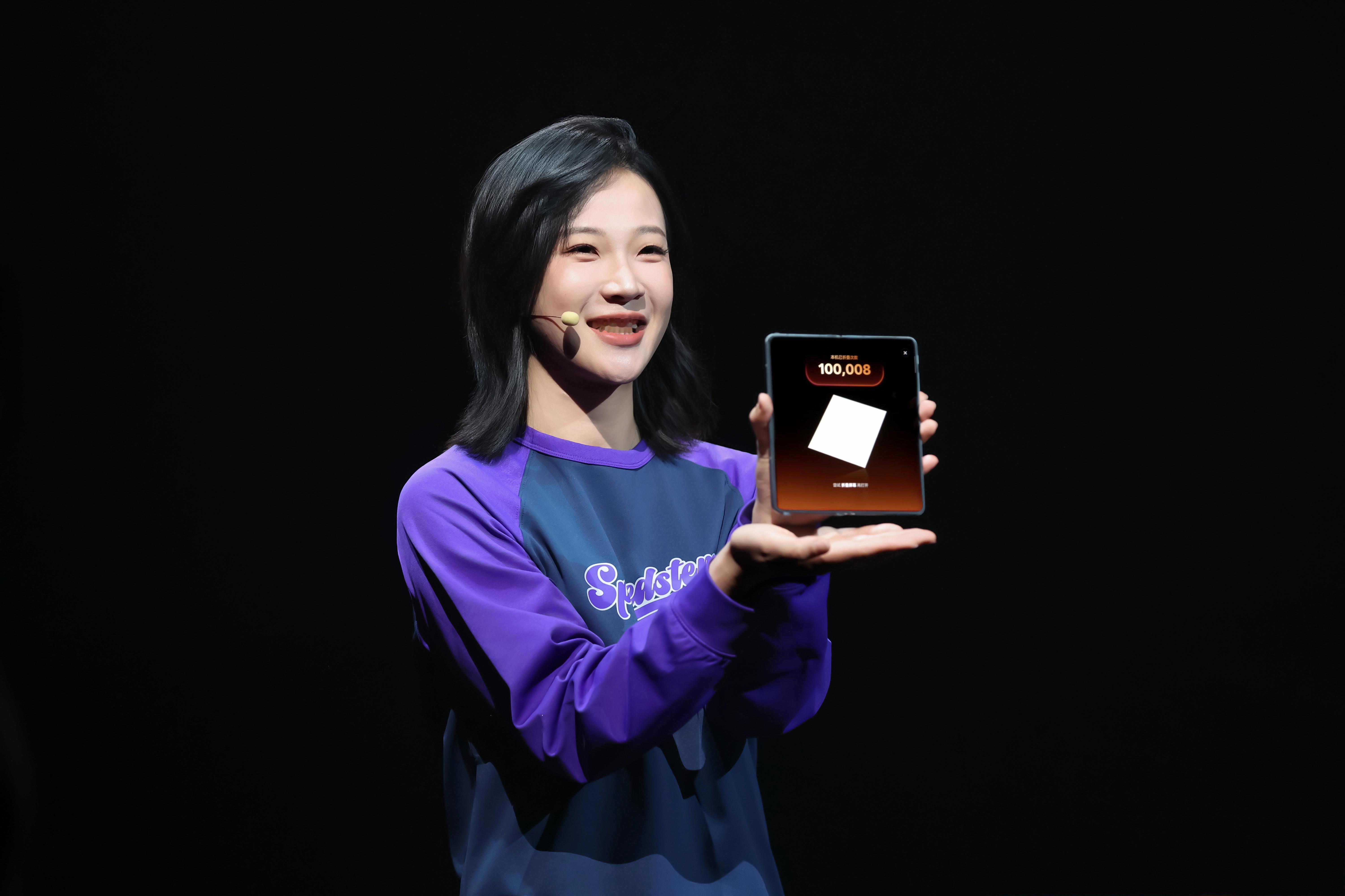 硬件和折痕控制都做到了折叠屏里的极致水准，然后呢？对，OPPOFindN6的