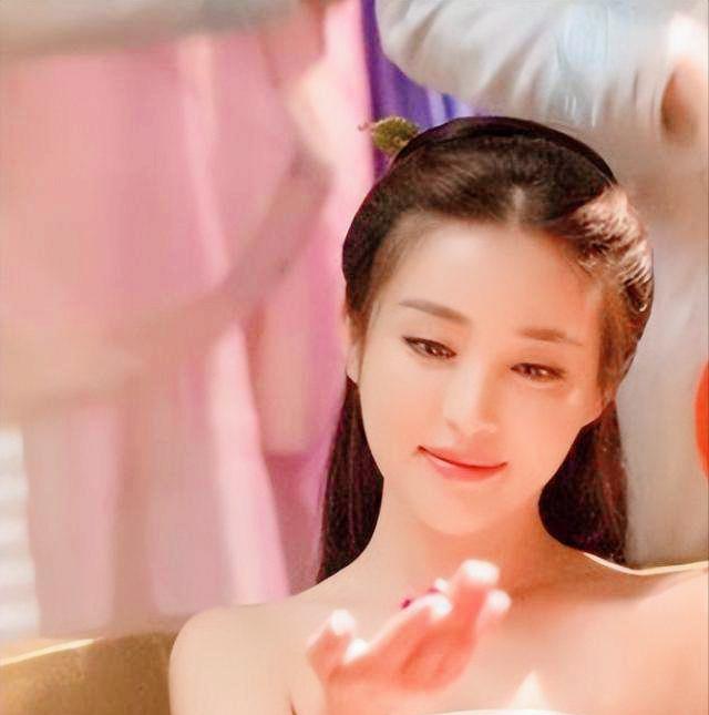 在清朝康熙年间，康熙对大儿子胤褆起了杀心，他的母亲惠妃就跑来对康熙说：“胤褆从小
