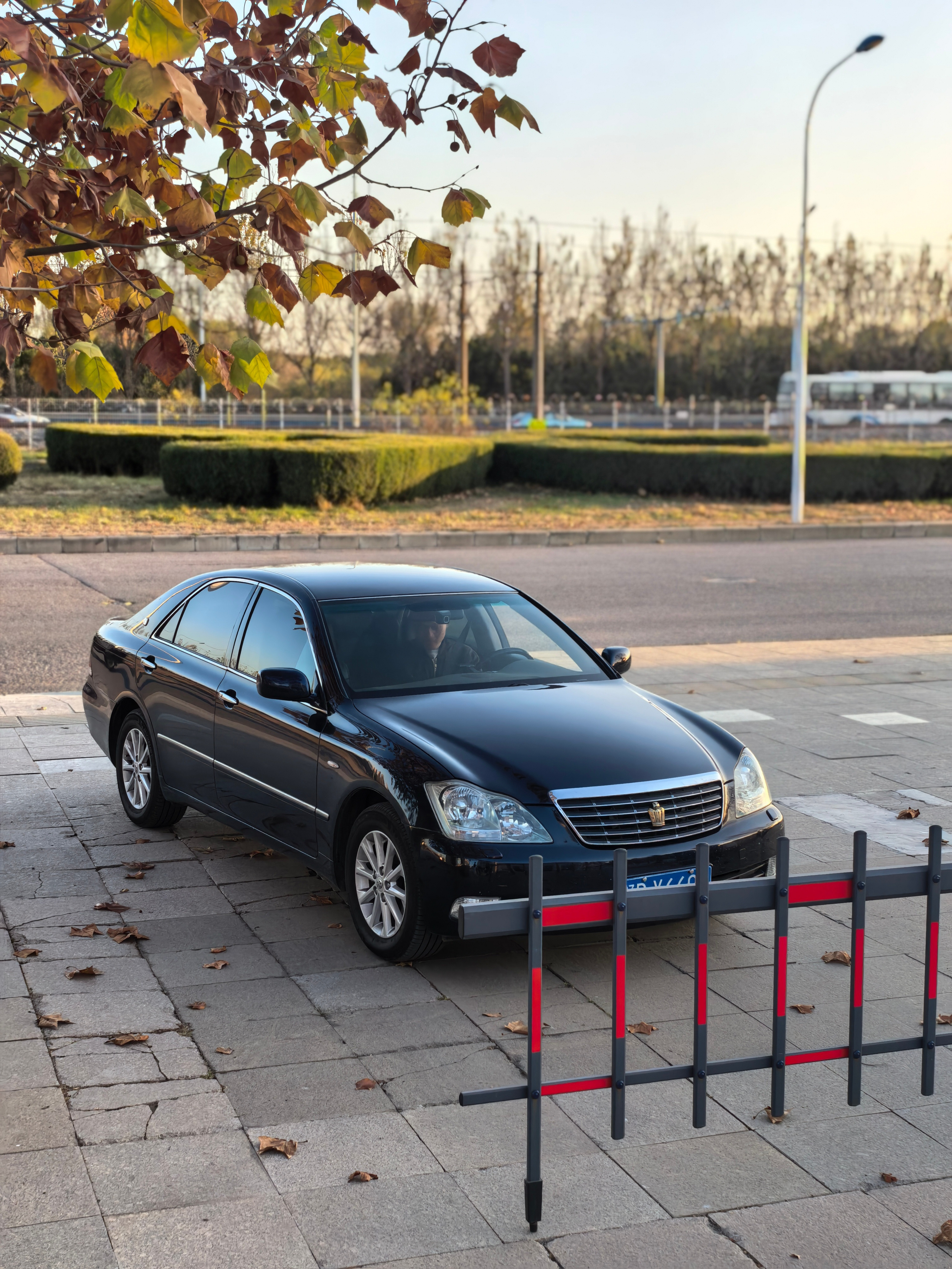 一直听人说12代皇冠很好但我觉得，丰田也不是神车而且这些车都快20年车龄