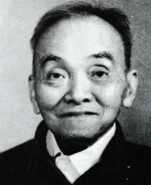 1949年，地下党被判死刑，临行刑前去上厕所，看守意味深长地说："早去早回"，地