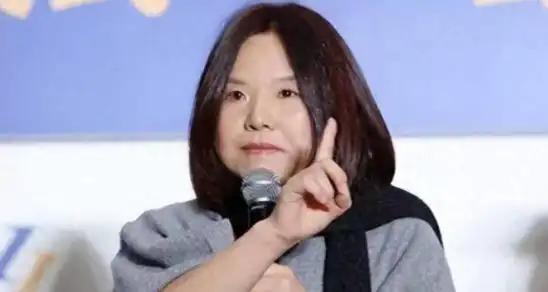 “中国的钱我是不会还的！”她是中国企业家，欠下200亿巨额债务，却一分钱都不还，