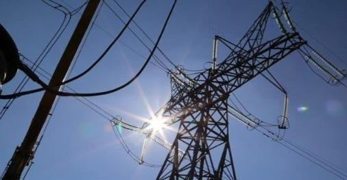 一招毙命！打了四年，俄军终于找到了乌克兰真正的“七寸”！当那座70年代的苏联变电