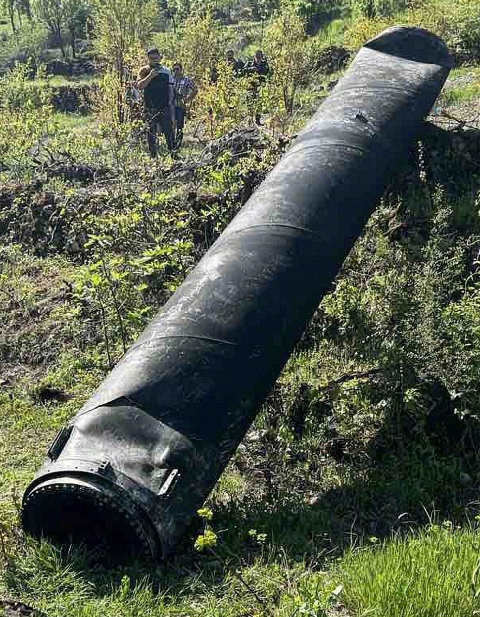 伊朗法塔赫导弹表面可见螺旋线条，可能是螺旋焊缝管？螺旋焊管是将低碳碳素结构钢或低