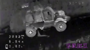 乌军战俘营很卖力，马克西姆·克里沃诺斯营展示一段视频，该营的飞手有大批无人机可用