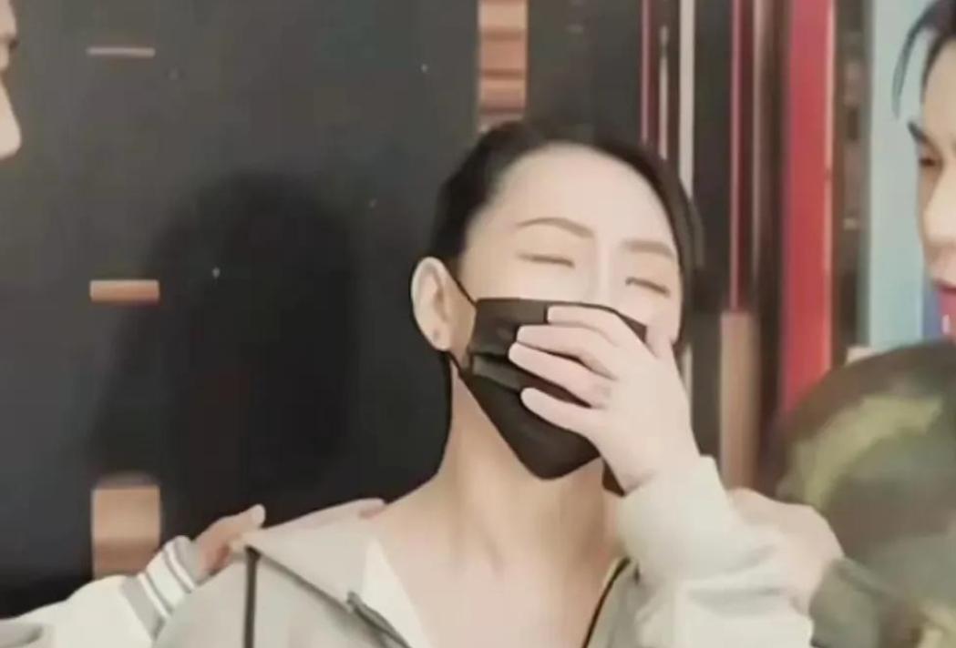 小S饭碗岌岌可危？节目制片人力挺吴姗儒，吴宗宪为女强势出头当下，S家中最为焦虑