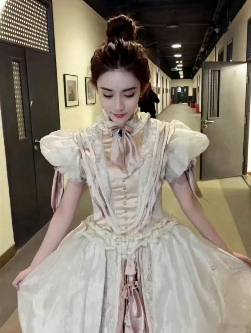 10年前的孟子义孟子义完全古早头像库💗书里的骄矜小公主女主就长这样