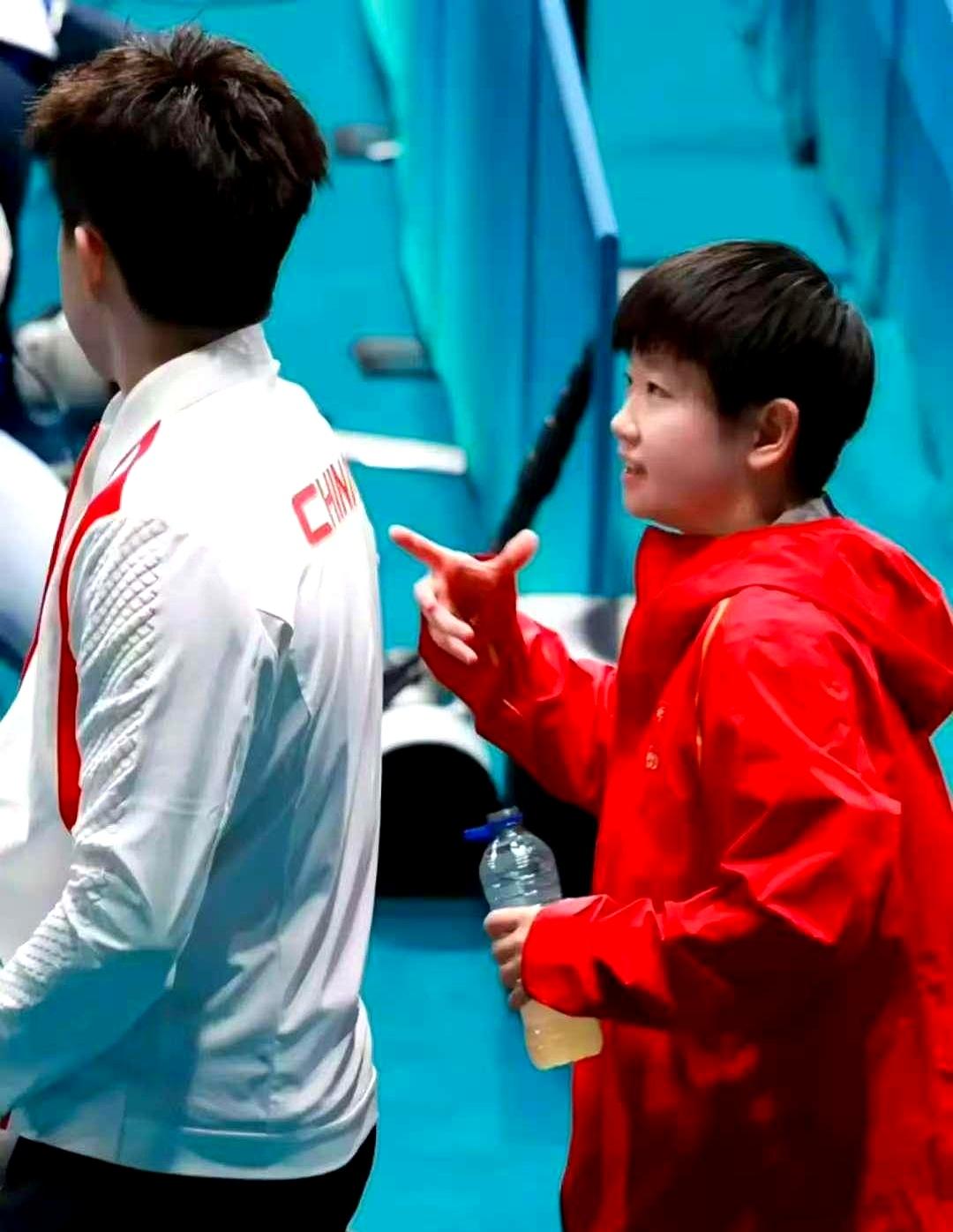 WTT2025香港年终总决赛混双的外卡给了莎莎和大头，唯粉气得要死。一些