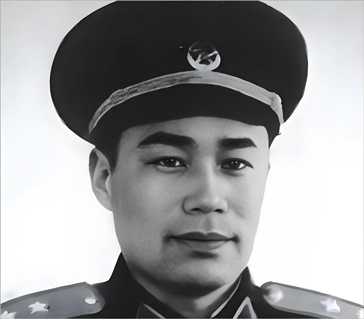 副团长竟配了6名警卫员，徐向前大怒要处分旅长，对此，陈赓却对此表示：这件事不是保