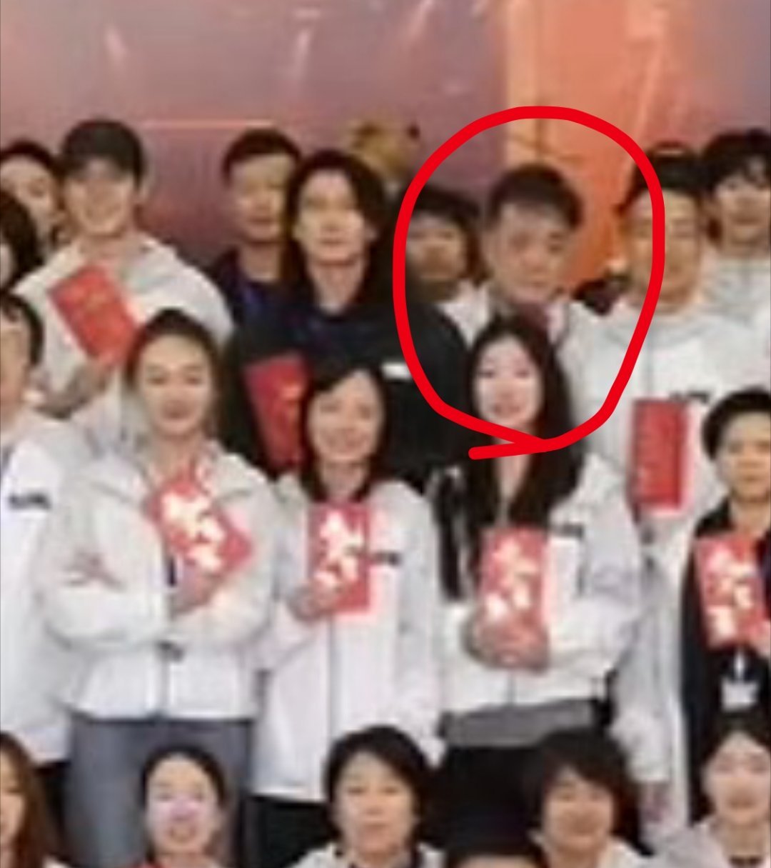 亲亲，希望你把剧本写的很好才能对得起你这个黑眼圈啊