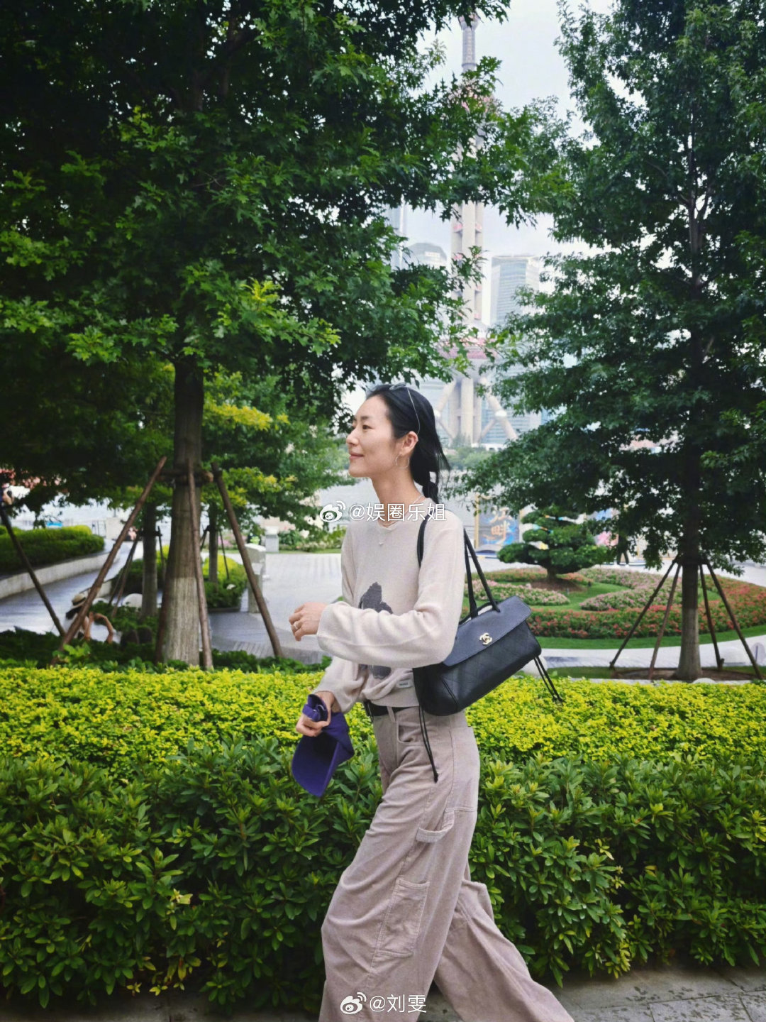 #刘雯自始至终一句话没说#因为这是一场CPF的独自狂欢🎉剧播完，演员回归各自生活，走不出来的人会揪