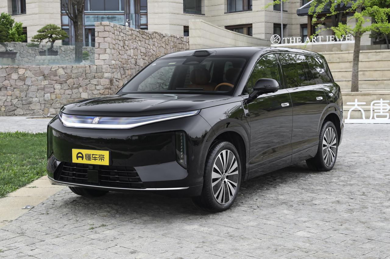 比亚迪又一爆款！大唐重磅预售25万起，最大续航950Km+闪充家人们！比亚迪又