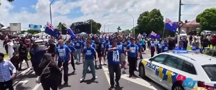 奥克兰南曼努雷瓦的锡克教社区正合法办那加尔·基尔坦宗教游行，50名“新西兰真爱国