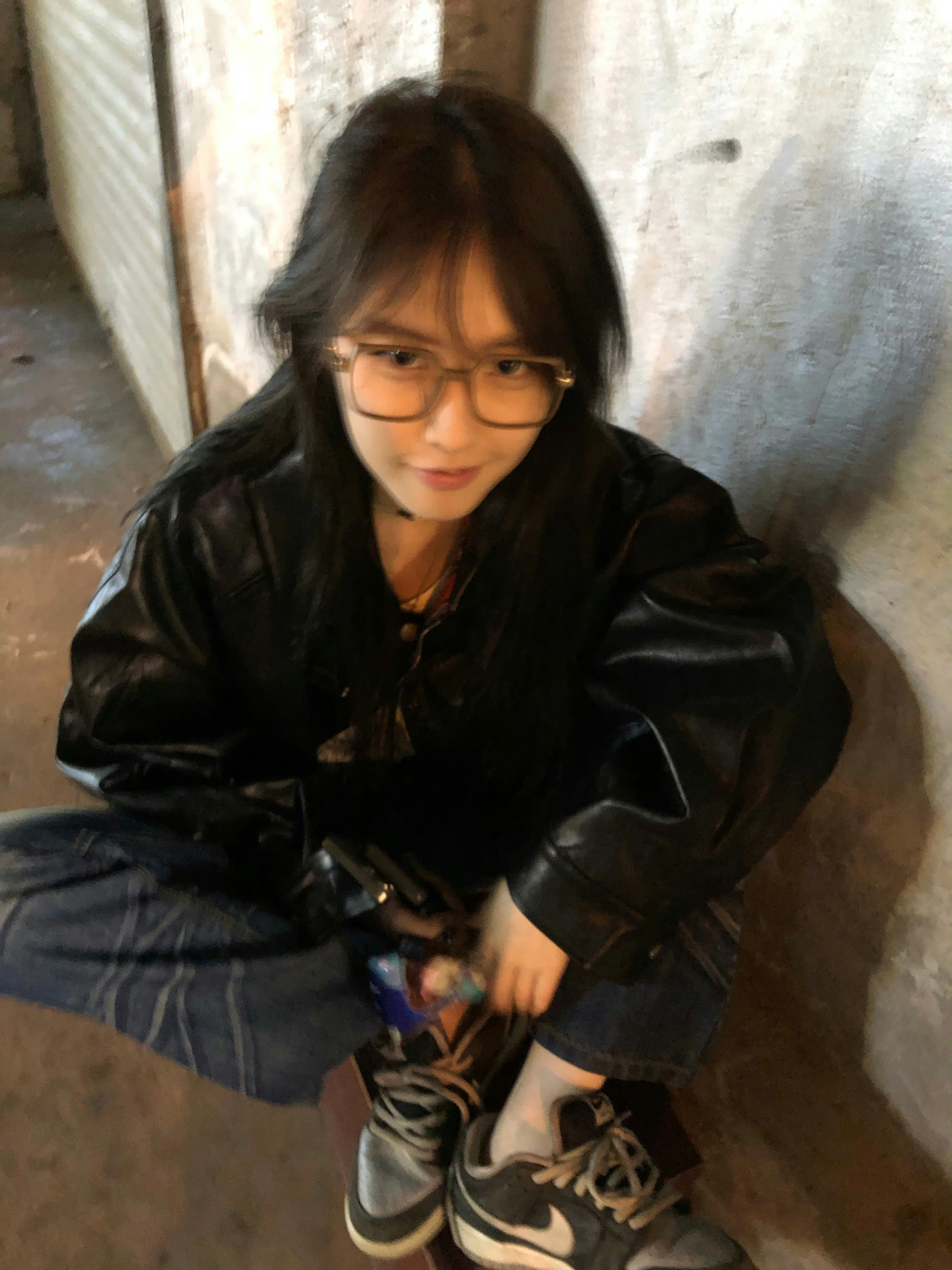 想让认识十几年的闺蜜介绍对象是不是太唐突了。她已婚了，对象家里条件一般但事业很好