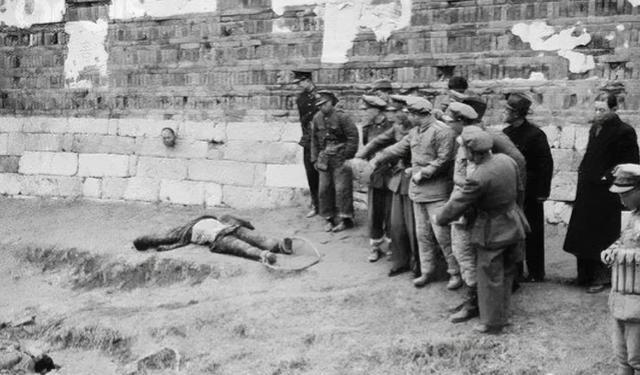 1948年，上海刑场，新四军苏浙游击纵队的全体成员被残忍杀害后，一张罕见的留影，