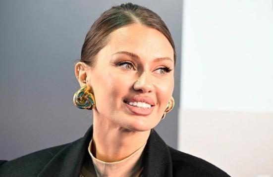 最近俄罗斯乱套了，俄罗斯大V骂普京被蒙蔽！据媒体4月22日报道：一个住在摩纳