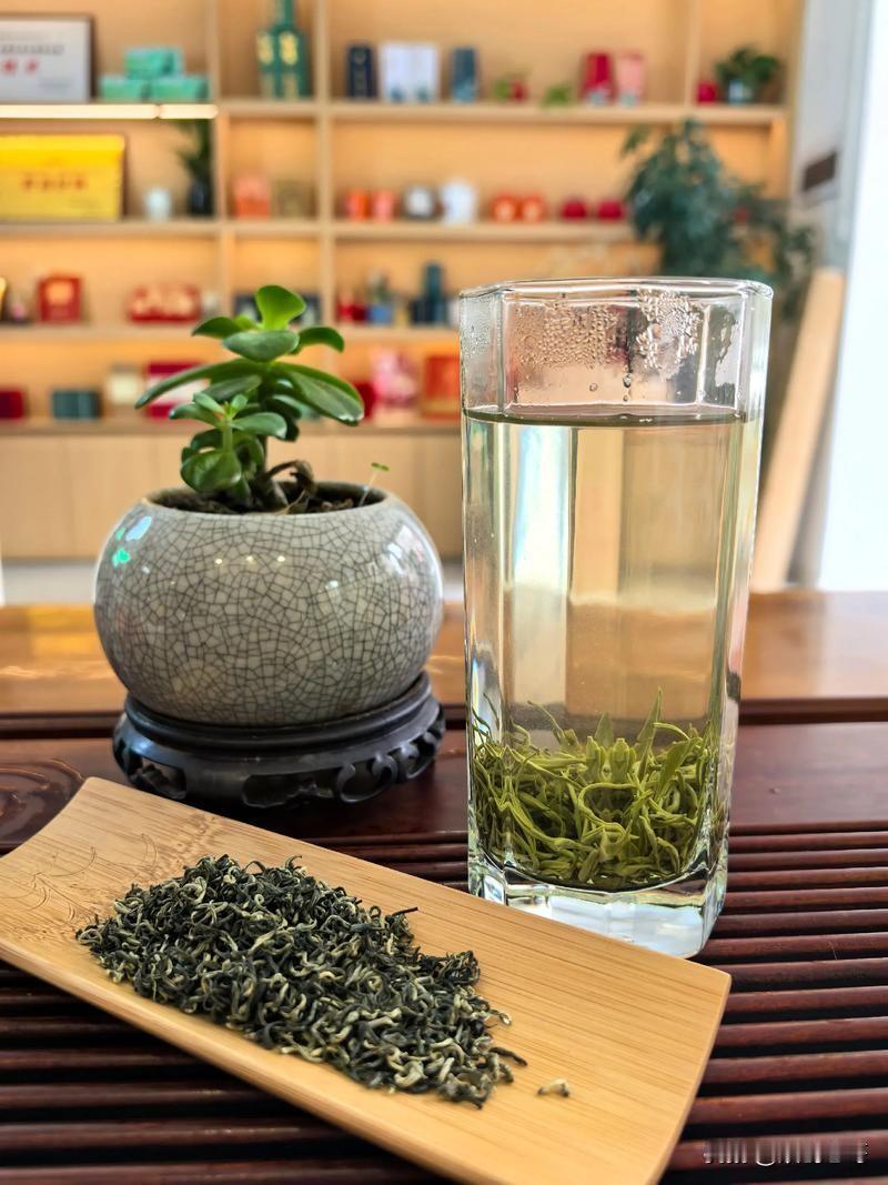 请某些人重新定义阶级要想一些人摒弃阶级斗争意识几乎是不可能的，因为早就固化形成