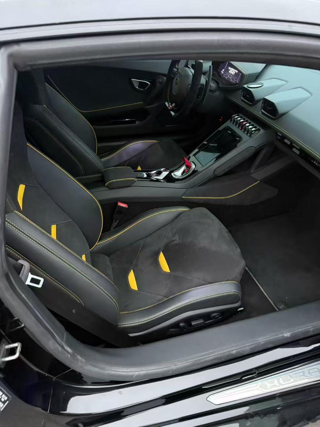 兰博基尼EVO，22年上牌，9000公里，黑武士配色🖤选配生活套件·20寸轮