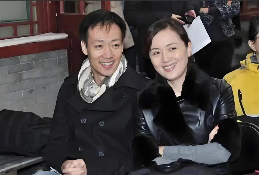 辛柏青朱媛媛夫妇在公众场合最后露面照曝光，当时通过表情就能看出一些端倪，当时不理