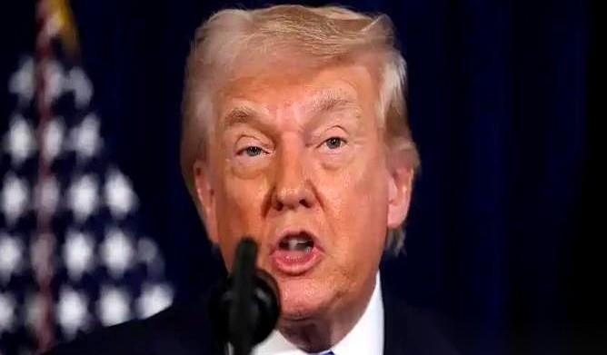 我跟你说，这操作，真是活久见。特朗普，一个总统，把自己的下属部门——财政部和国