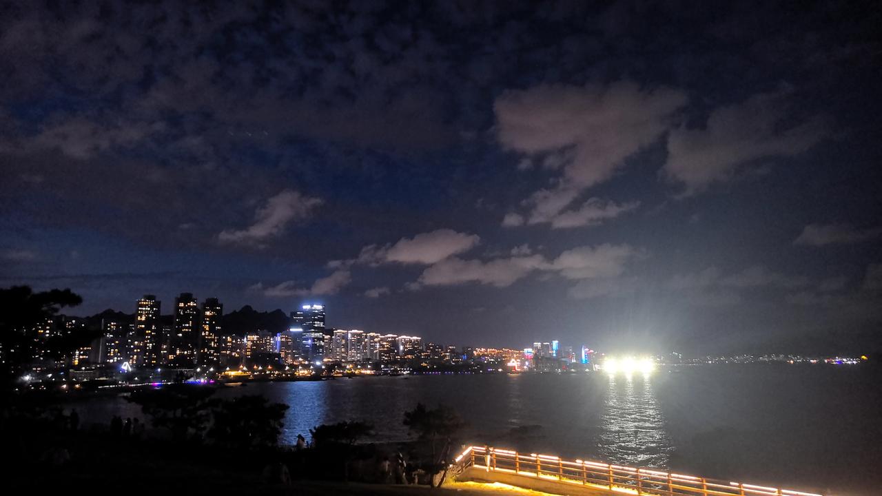 我国大姓排名，多少当年百家姓淡出排名：第8名：赵姓，2870万人第7名：黄