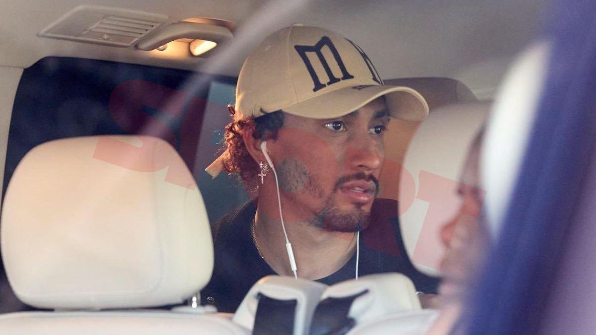 拉菲尼亚回到巴塞罗那，沧桑了不少……😔😔😔😔😔😔😔😔😔😔😔