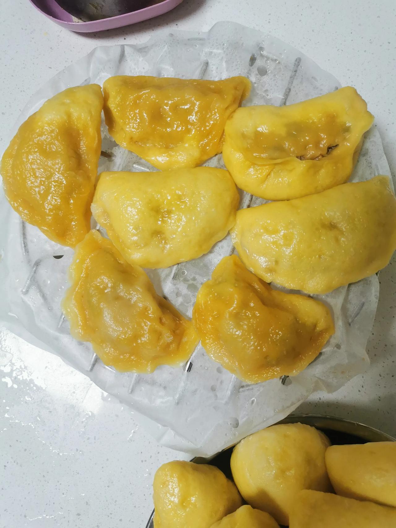 同一锅包子，为什么有的就软软的，胖胖的，有的就硬硬的，瘦瘦的。这也扯不上发面的