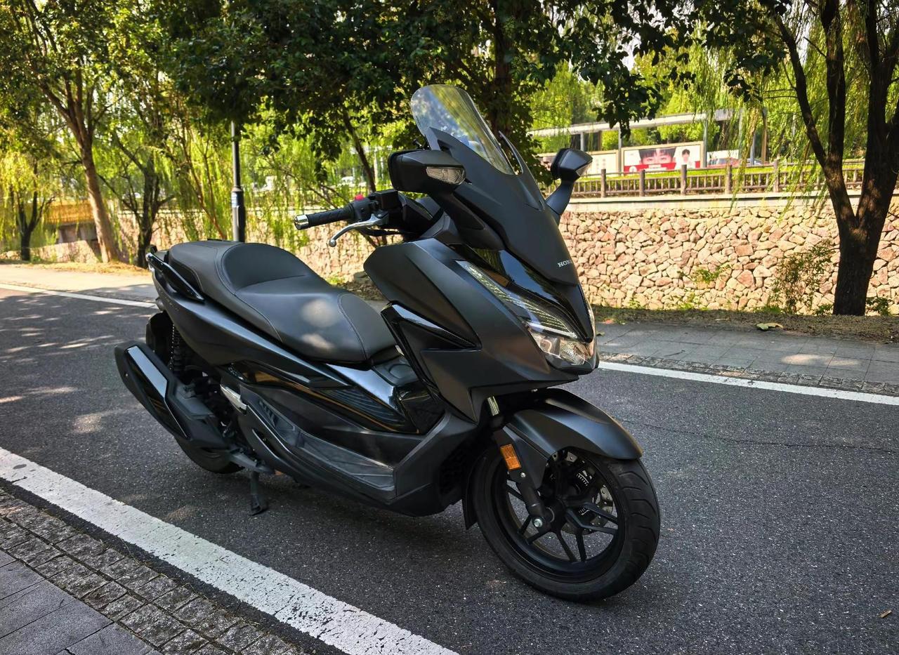 22年7月上牌的进口版本田佛沙350，一手8000km，带个1500的出险，无