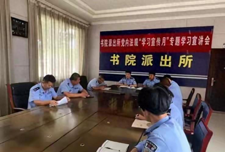 杜培武，昆明市公安局的警察，1998年，他成了杀死自己妻子的重大嫌疑人。理由很简