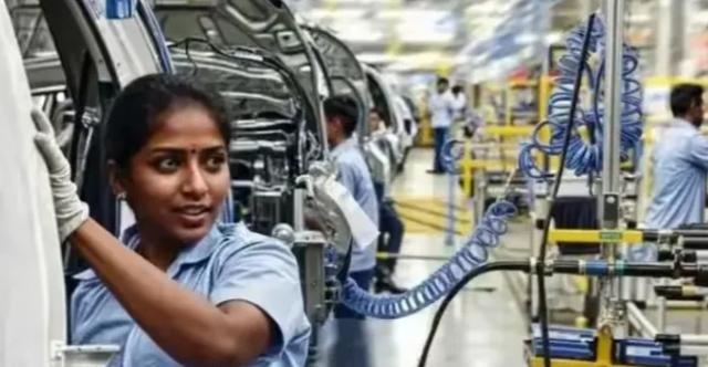 坚决不能让印度实现工业化，地球容不下两个十亿级别的工业大国。2023年印度GDP