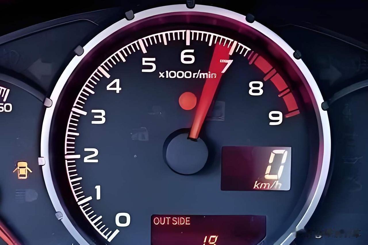 今日系列（自然吸气发动机）。在设计原理上自吸车相比涡轮车发动机更稳定耐用，由