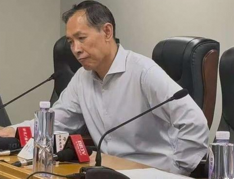 北京首钢33分溃败，许利民怒批:输球是能力问题!