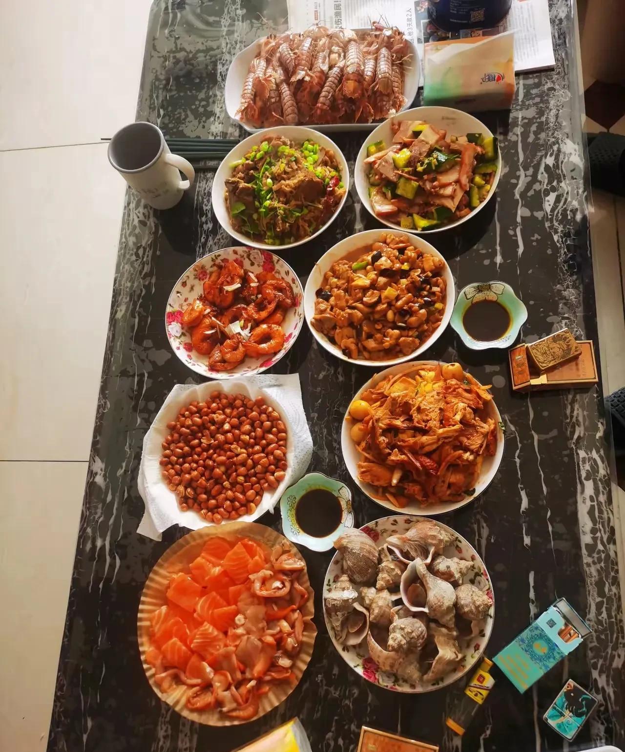 菜可以！酒太差！对于喝酒来说，菜可以随便，酒不能将就！这菜绝对下酒菜！就是啤酒