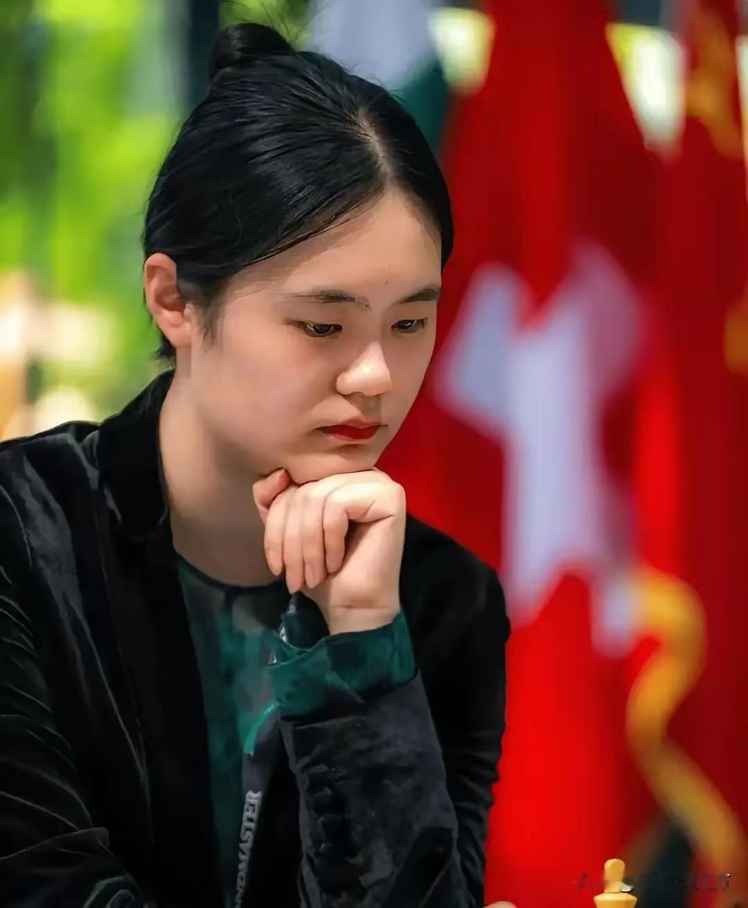国际象棋快棋和超快棋世锦赛在卡塔尔多哈落幕，23岁的中国棋手朱锦尔在决赛不敌俄罗