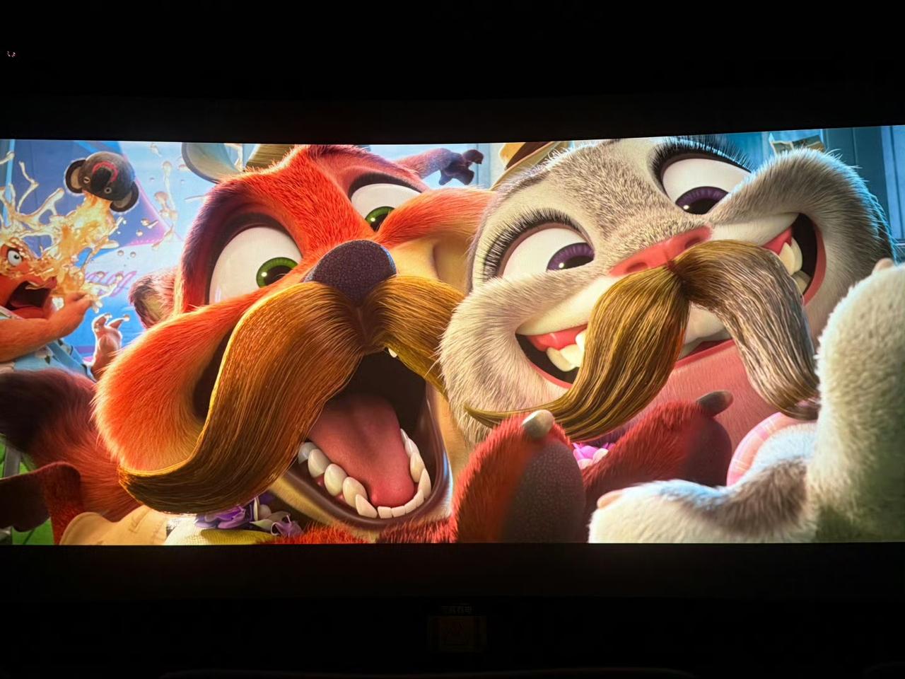 《疯狂动物城2》首批影评来啦，看看明星配音是否配得上大张旗鼓的宣传！《疯狂动