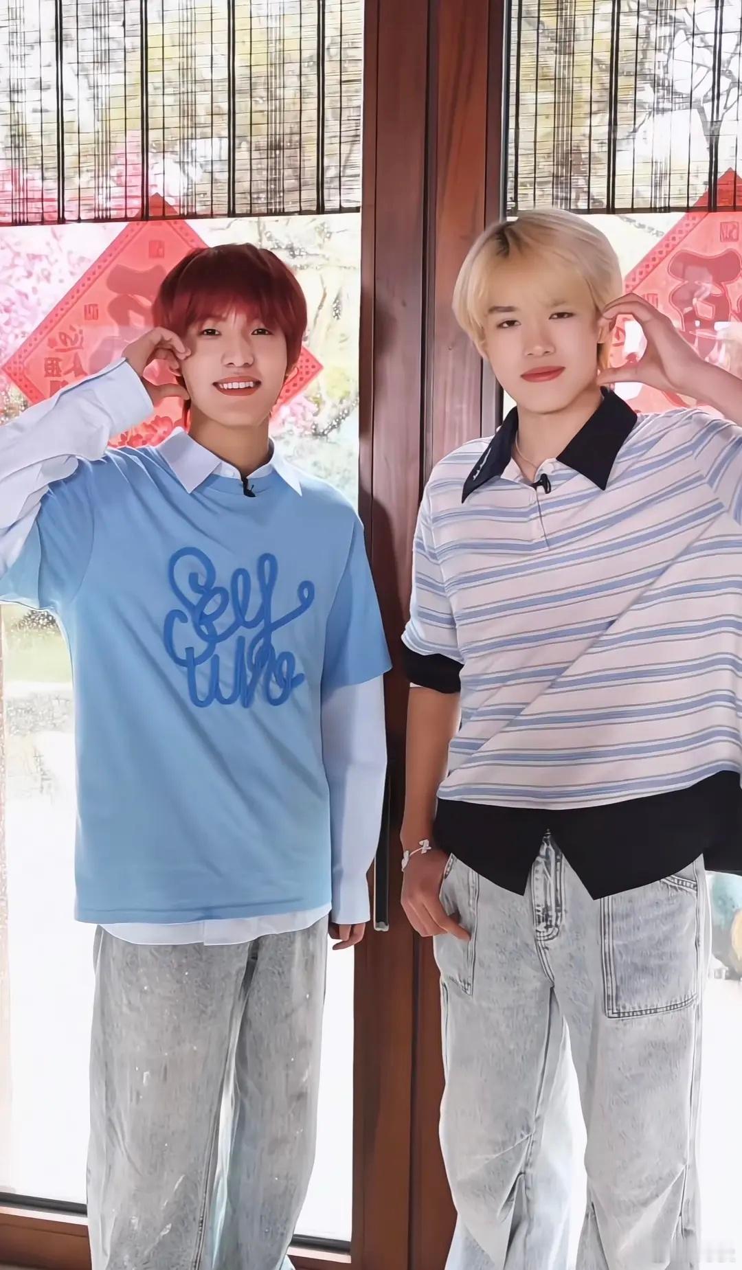 养成系长歪的概率好大……时代峰峻的星探不是说会摸骨吗，这是翻车了？四代出了个双胞