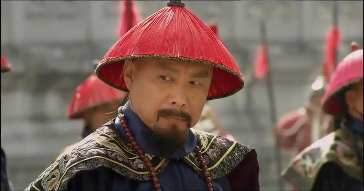 历史上的年羹尧真的和《甄嬛传》里面演绎的一样吗？雍正朝抚远大将军年羹尧，立下平定青海大功，身背九十二